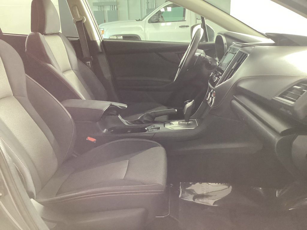Used 2022 Subaru Crosstrek 2.0i Premium w/ Moonroof Package AWD/4WD image 22