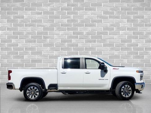 New 2026 Chevrolet Silverado 2500 LT AWD/4WD image 4