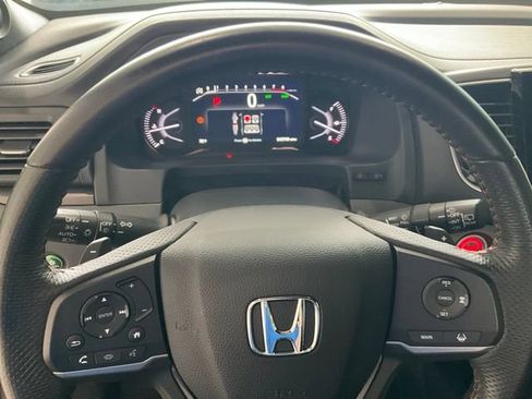 Used 2023 Honda Passport TrailSport image 8