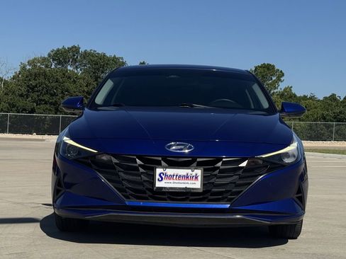 Used 2023 Hyundai Elantra SEL FWD image 7