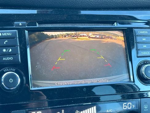 Used 2020 Nissan Rogue SV FWD image 6