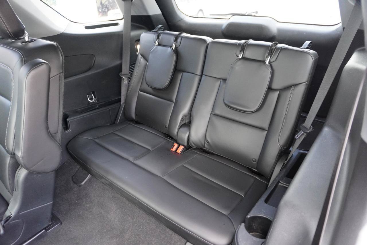 Used 2023 Ford Explorer XLT w/ Equipment Group 202A AWD/4WD image 24