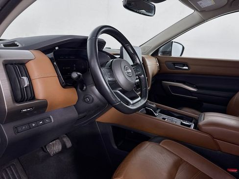 Used 2022 Nissan Pathfinder Platinum w/ Lighting Package (N93) image 12