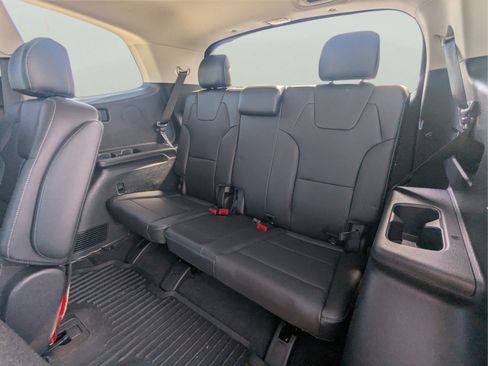 Used 2022 Kia Telluride EX w/ EX Premium Package FWD image 12