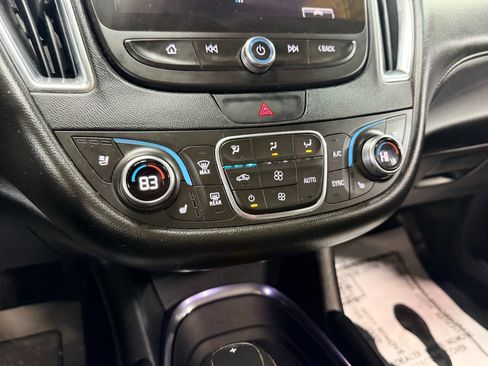 Used 2018 Chevrolet Malibu Premier w/ Premier Sun and Wheel Package image 38