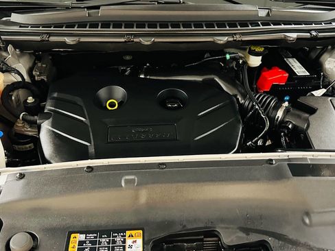 Used 2015 Ford Edge SEL image 30