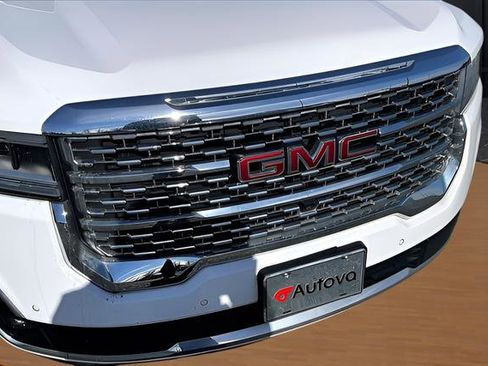 Used 2023 GMC Acadia Denali w/ Denali Technology Package AWD/4WD image 31