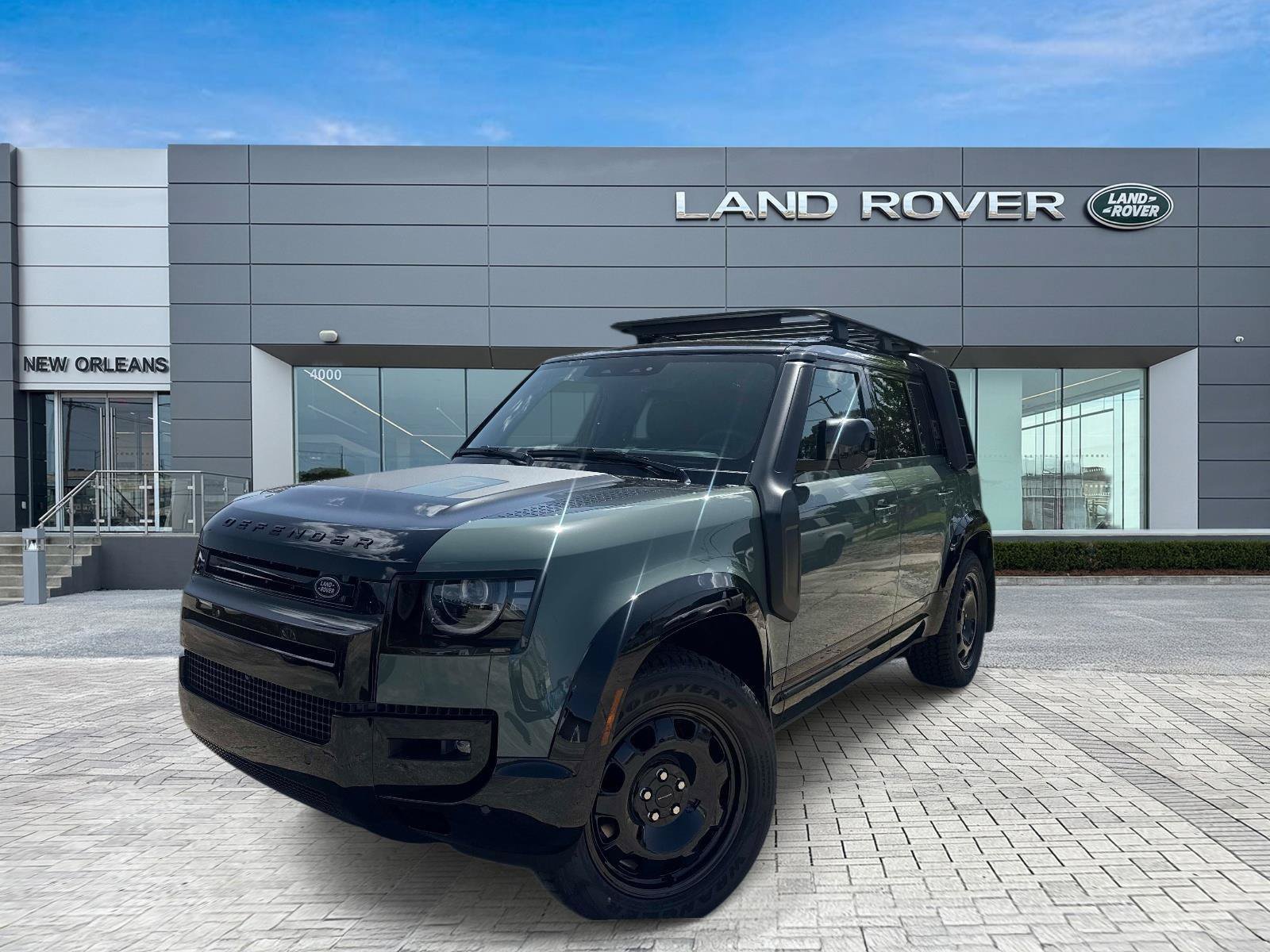 New 2026 Land Rover Defender 110 AWD/4WD image 1
