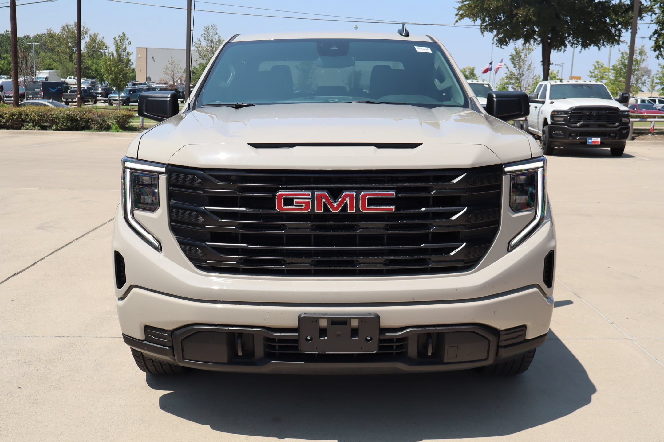 Used 2026 GMC Sierra 1500 Pro w/ Graphite Edition AWD/4WD image 10
