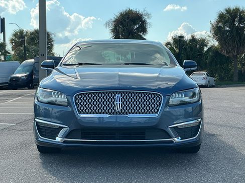Used 2018 Lincoln MKZ Premiere image 2