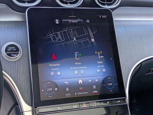 Used 2023 Mercedes-Benz GLC 300 4MATIC image 9