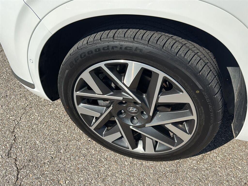 Used 2023 Hyundai Santa Fe Calligraphy FWD image 12