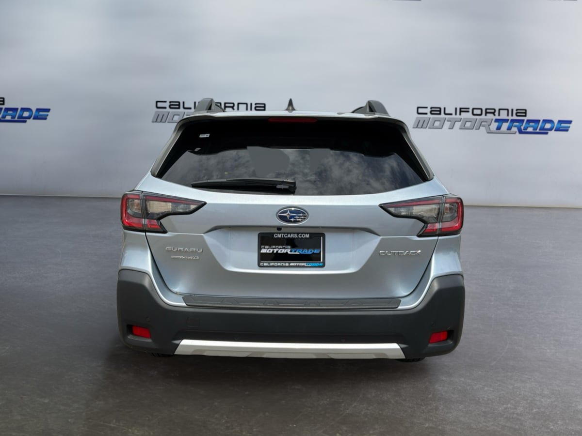 Used 2023 Subaru Outback Limited AWD/4WD image 6