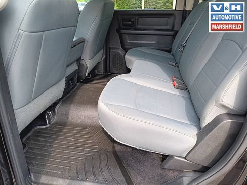 Used 2017 RAM 2500 Tradesman w/ Chrome Appearance Group AWD/4WD image 19