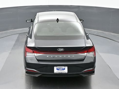 Used 2023 Hyundai Elantra SEL image 35