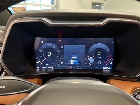 Used 2024 GMC Canyon AT4 w/ AT4 Premium Package image 12