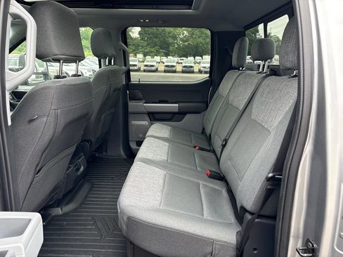 Used 2024 Ford F250 XLT w/ Black Appearance Package AWD/4WD image 8