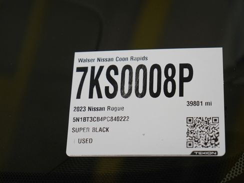 Used 2023 Nissan Rogue SL image 30