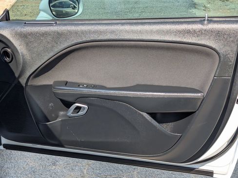 Used 2019 Dodge Challenger SXT RWD image 33