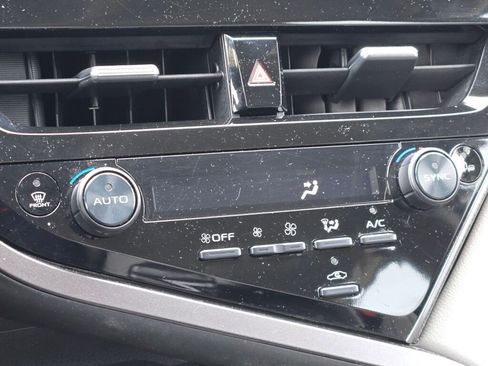 Used 2024 Toyota Camry XSE image 27