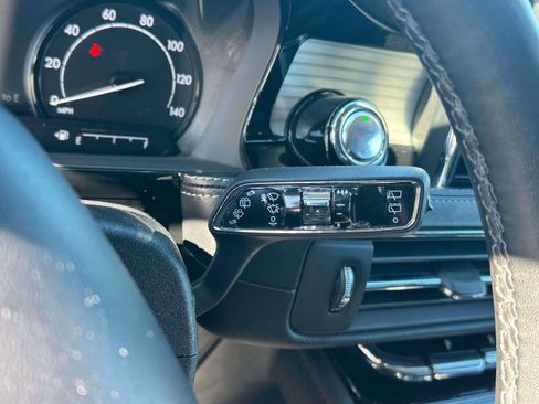 Used 2022 Lincoln Corsair AWD w/ Equipment Group 101A image 23