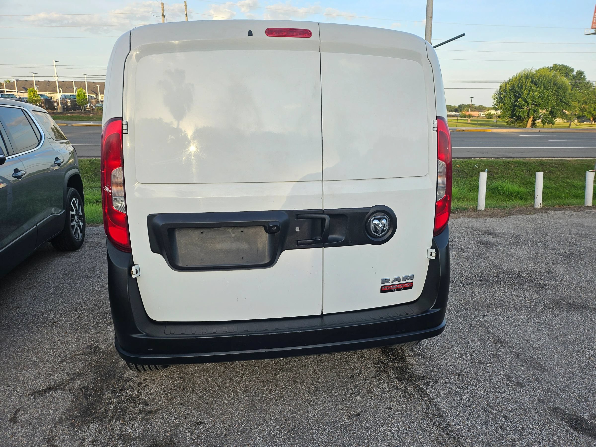 Used 2021 RAM ProMaster City Tradesman FWD image 2