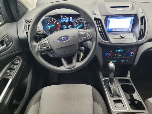 Used 2017 Ford Escape SE w/ Equipment Group 201A FWD image 22
