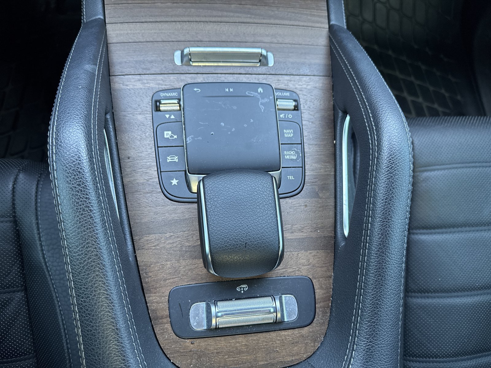 Used 2021 Mercedes-Benz GLS 580 4MATIC image 21