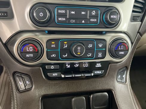 Used 2017 Chevrolet Tahoe LT w/ LT Signature Package AWD/4WD image 17