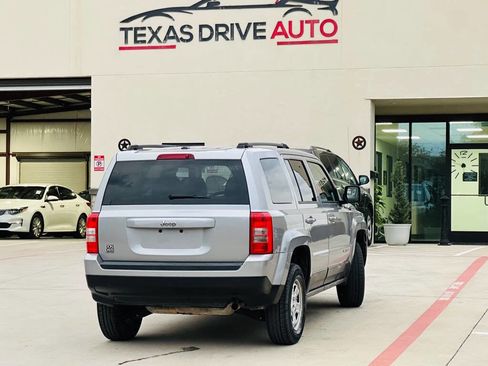 Used 2016 Jeep Patriot Sport w/ Power Value Group image 9