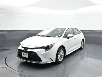 New 2025 Toyota Corolla LE