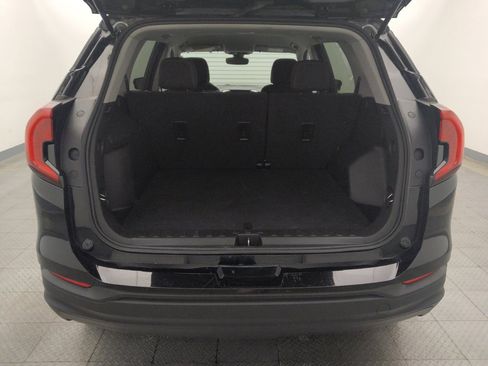 Used 2024 GMC Terrain SLE AWD/4WD image 29