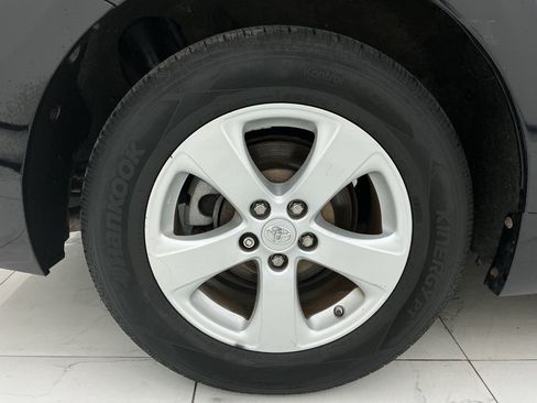Used 2015 Toyota Sienna LE FWD image 45