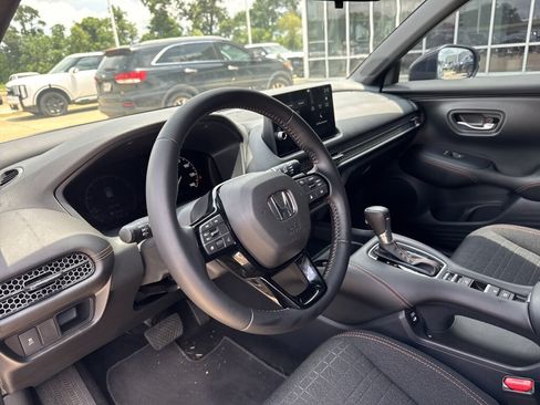 Used 2026 Honda HR-V Sport image 28