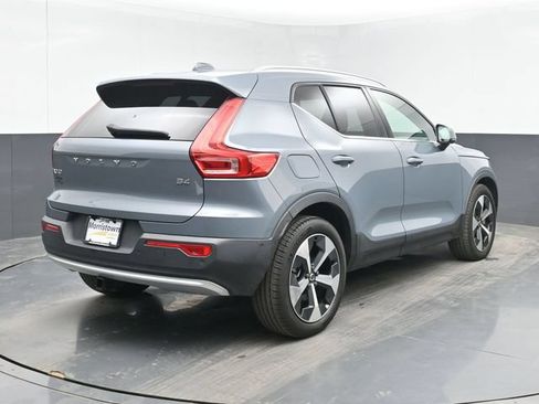 Used 2023 Volvo XC40 B4 Ultimate FWD image 14