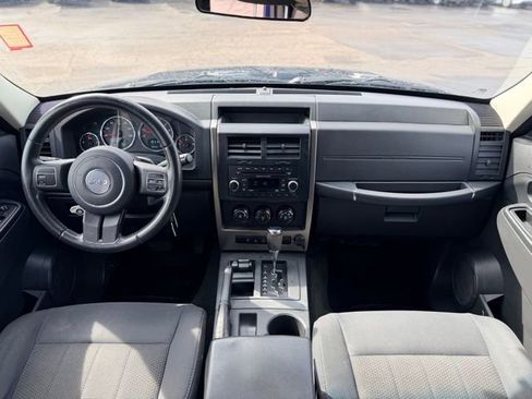 Used 2012 Jeep Liberty Sport w/ Popular Equipment Group AWD/4WD image 14
