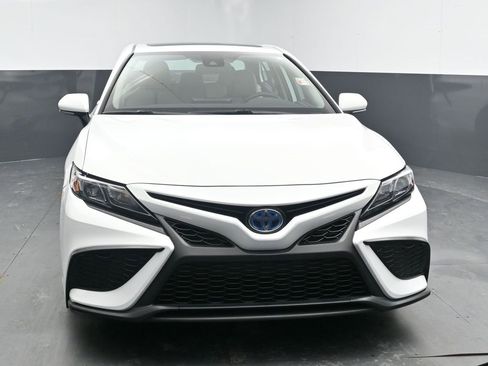 Used 2024 Toyota Camry SE w/ Audio Upgrade Package image 3