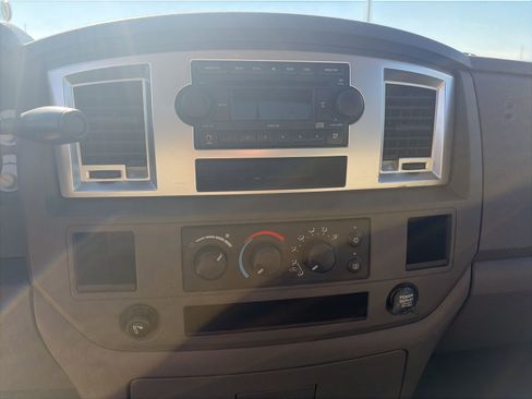 Used 2007 Dodge Ram 1500 Truck SLT image 20