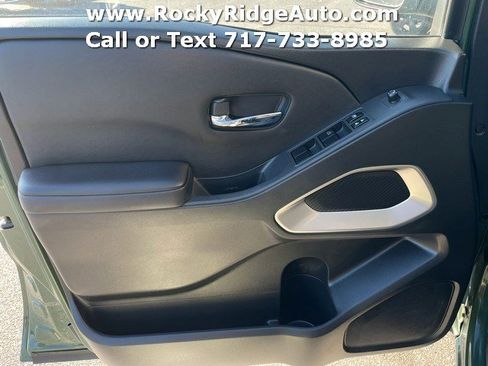 Used 2023 Nissan Frontier SV w/ SV Convenience Package image 30