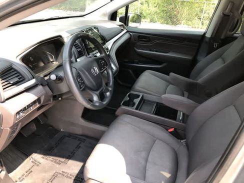 Used 2019 Honda Odyssey EX image 11