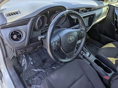 Used 2017 Toyota Corolla iM image 15