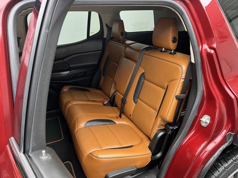 Used 2017 GMC Acadia SLT image 11