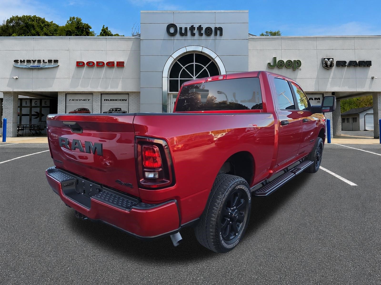 Used 2026 RAM 2500 Big Horn AWD/4WD image 4