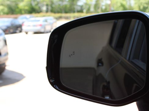 Used 2026 Lexus LX 700h Luxury w/ Accessory Package (Z1) image 27