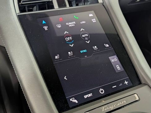 Certified 2022 Porsche Taycan 4S AWD/4WD image 31