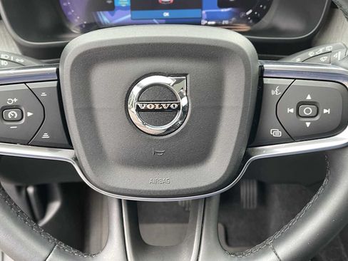 Used 2024 Volvo XC40 B5 Plus w/ Climate Package AWD/4WD image 21