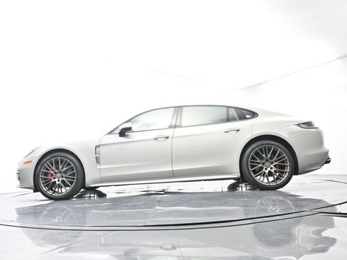 Certified 2023 Porsche Panamera 4S Executive AWD/4WD image 47