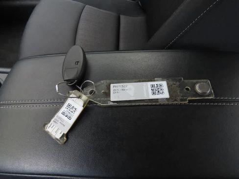 Used 2025 Nissan Altima 2.5 SV FWD image 24