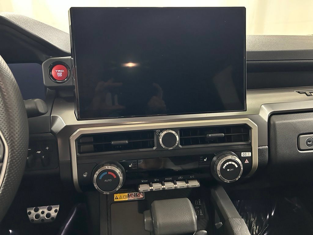 Certified 2024 Toyota Tacoma TRD Sport w/ TRD Sport Upgrade Package AWD/4WD image 19