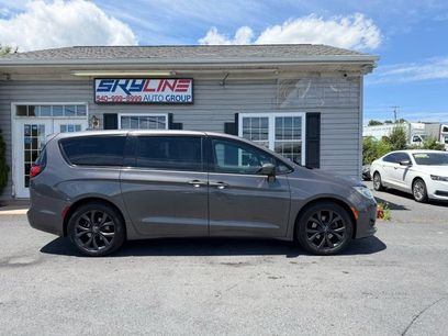 Used 2019 Chrysler Pacifica Touring Plus w/ S Appearance Package